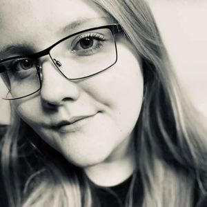 Meet your Posher, Delia